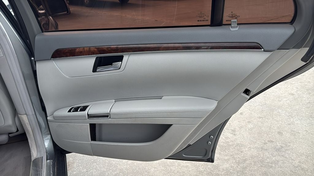 2011 Mercedes-Benz S-Class S 550