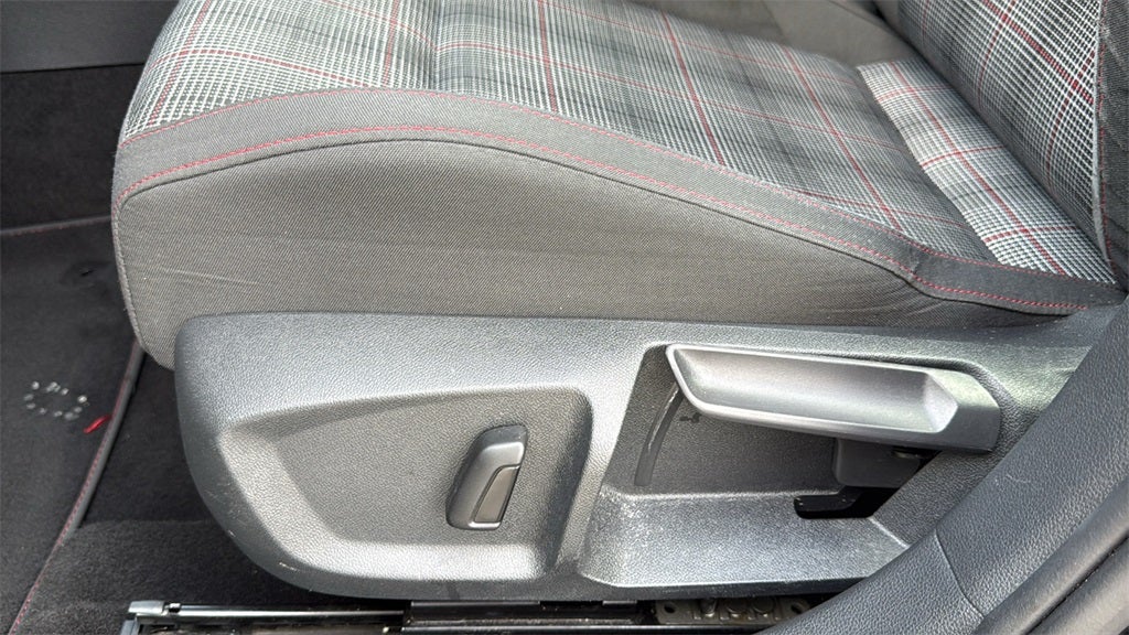 2024 Volkswagen Golf GTI 2.0T S