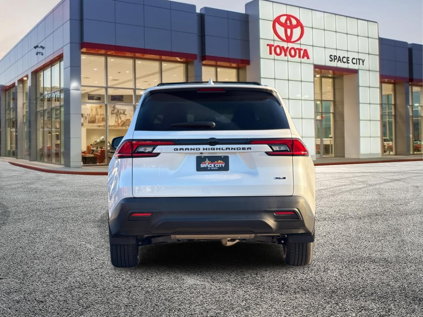 2026 Toyota Highlander XLE