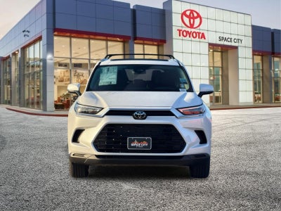 2026 Toyota Highlander XLE