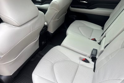 2026 Toyota Highlander Hybrid Limited