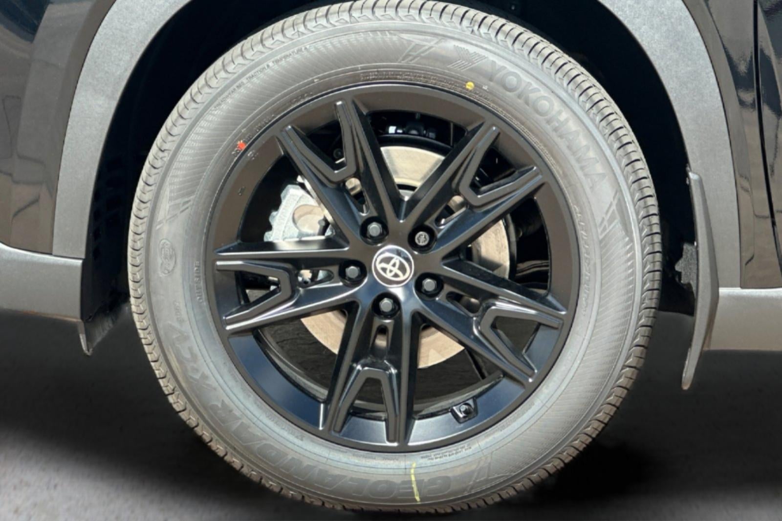 2026 Toyota Highlander Hybrid MAX Platinum