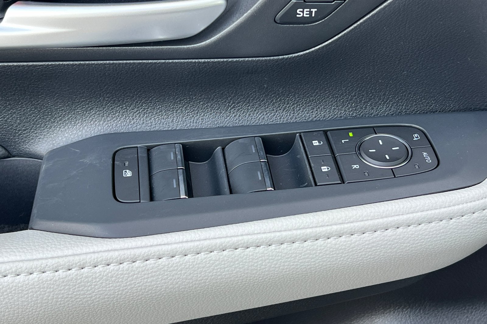 2026 Toyota Highlander Hybrid MAX Platinum