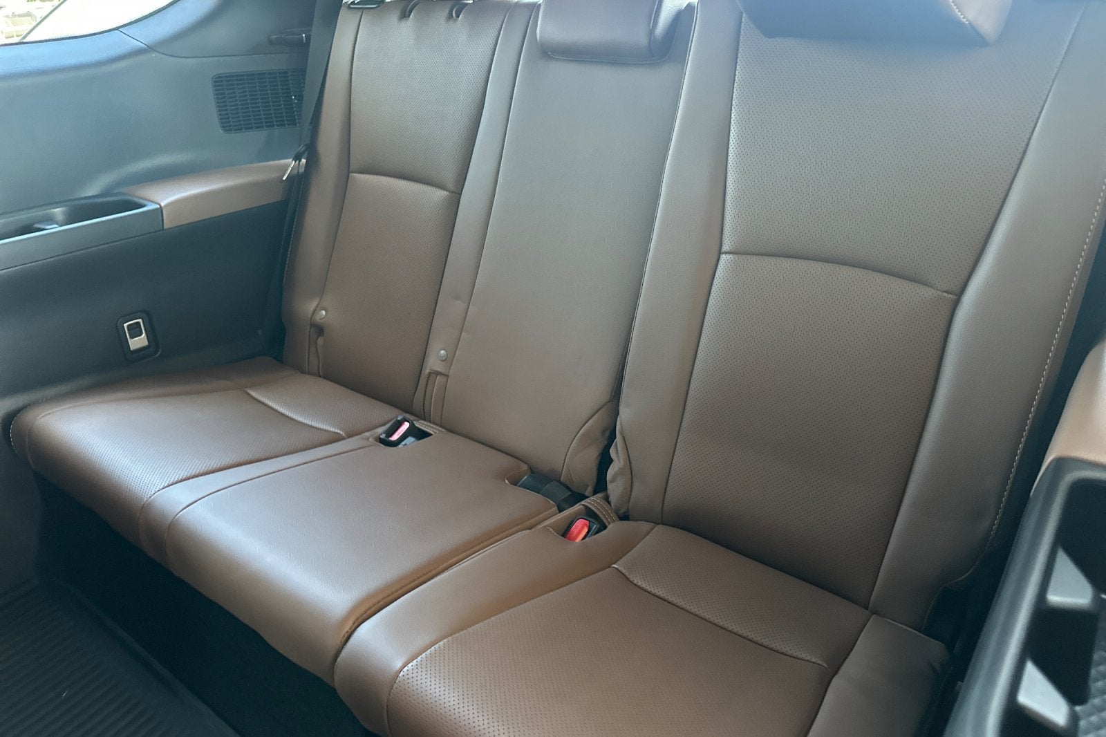2026 Toyota Highlander Hybrid MAX Platinum