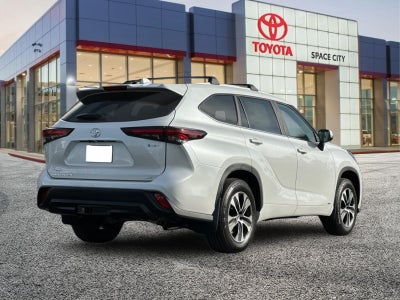 2026 Toyota Highlander Hybrid XLE