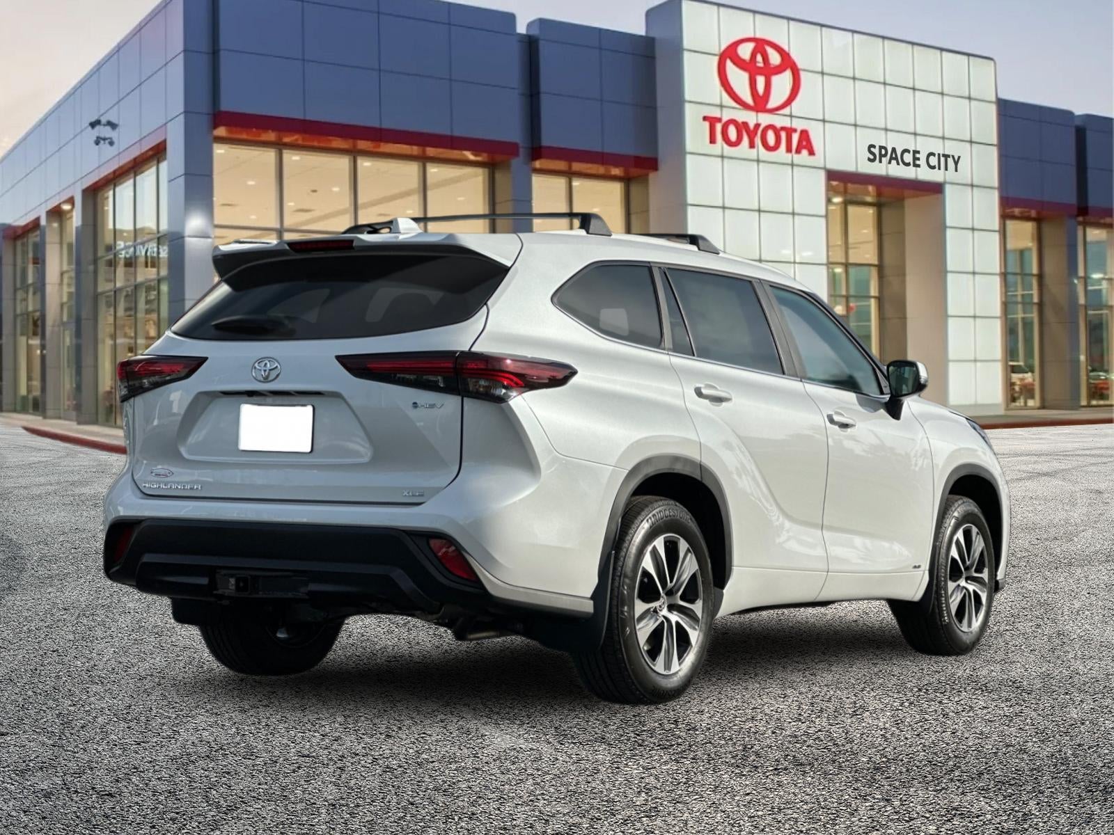 2026 Toyota Highlander Hybrid XLE