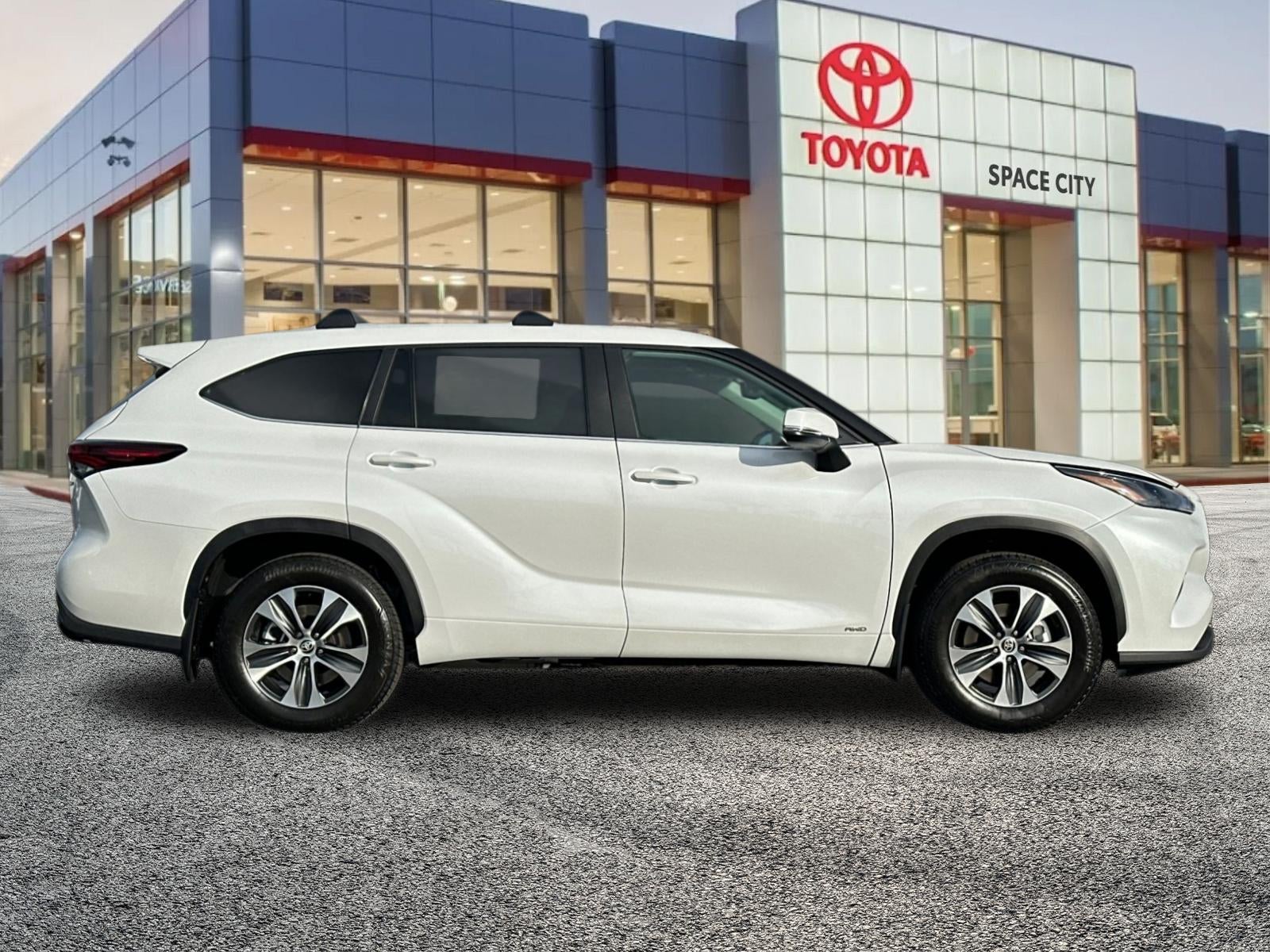 2026 Toyota Highlander Hybrid XLE