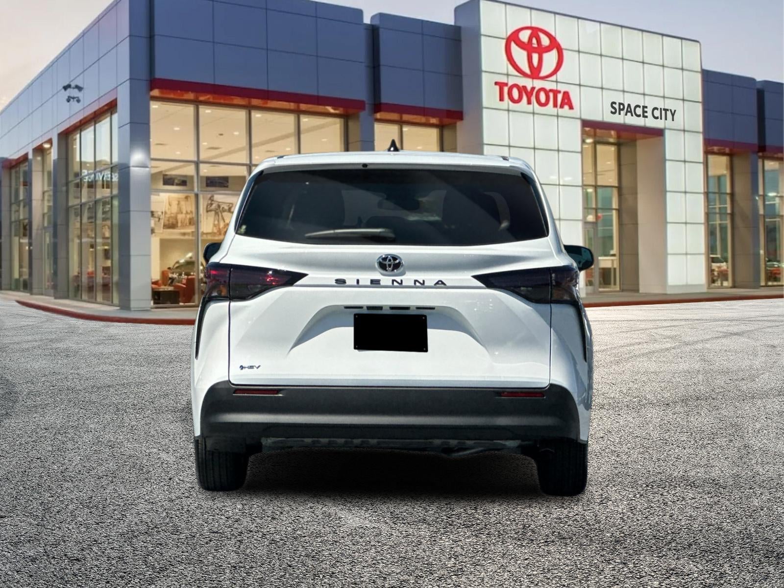 2026 Toyota Sienna LE