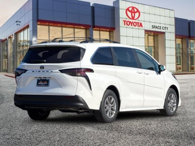 2026 Toyota Sienna LE