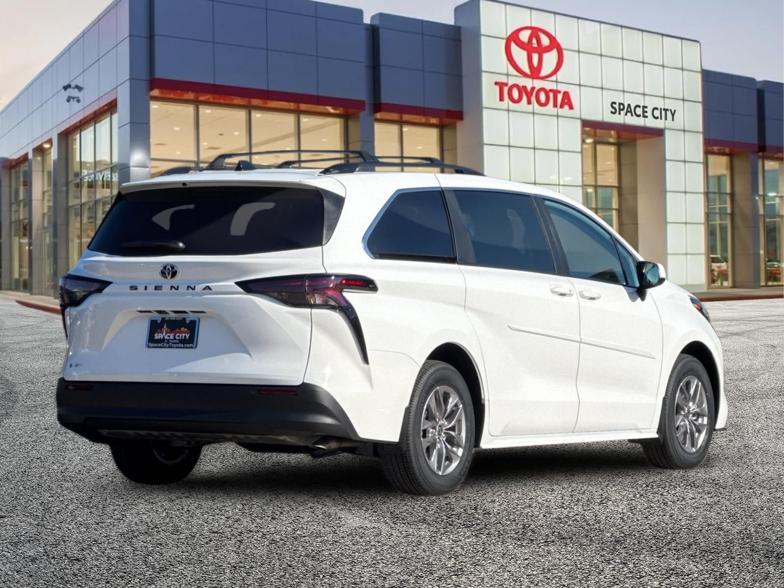 2026 Toyota Sienna LE