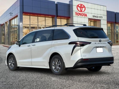 2026 Toyota Sienna XLE