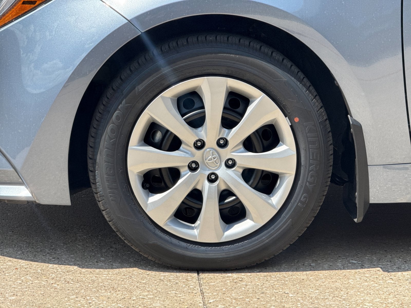 2027 Toyota Corolla LE