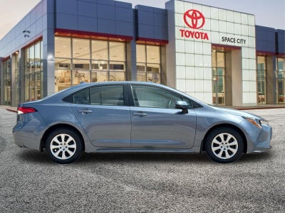 2027 Toyota Corolla LE