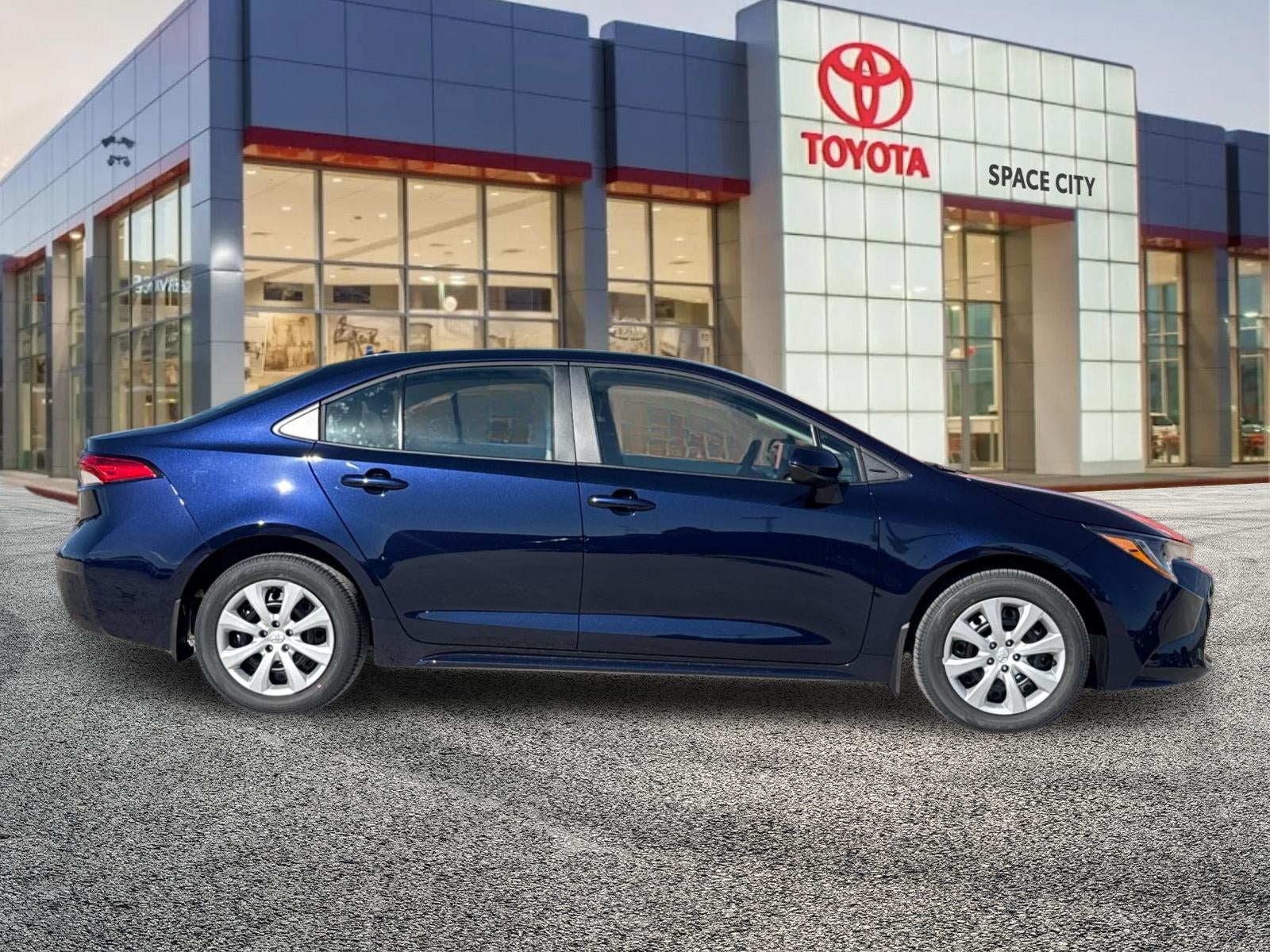 2027 Toyota Corolla LE