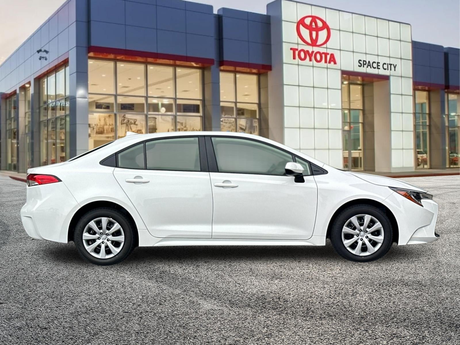2027 Toyota Corolla LE
